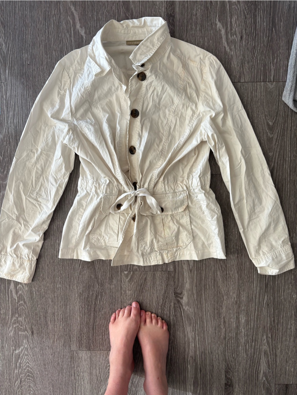 %100 cotton Liz Claiborne Cream Lightweight Jacket
